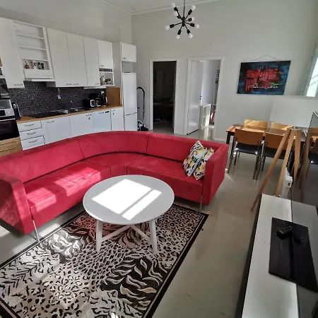 Διαμέρισμα 2-bedroom Royal With Own Sauna In *